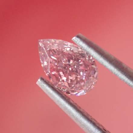  0.25ct粉紅彩鑽石