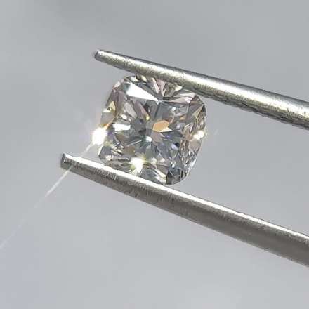 1.01ct Cushion G SI1