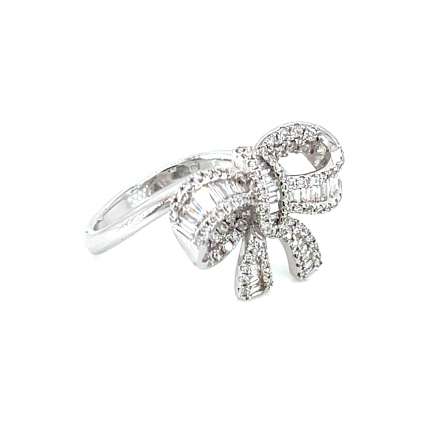 18K時尚鑽石戒指