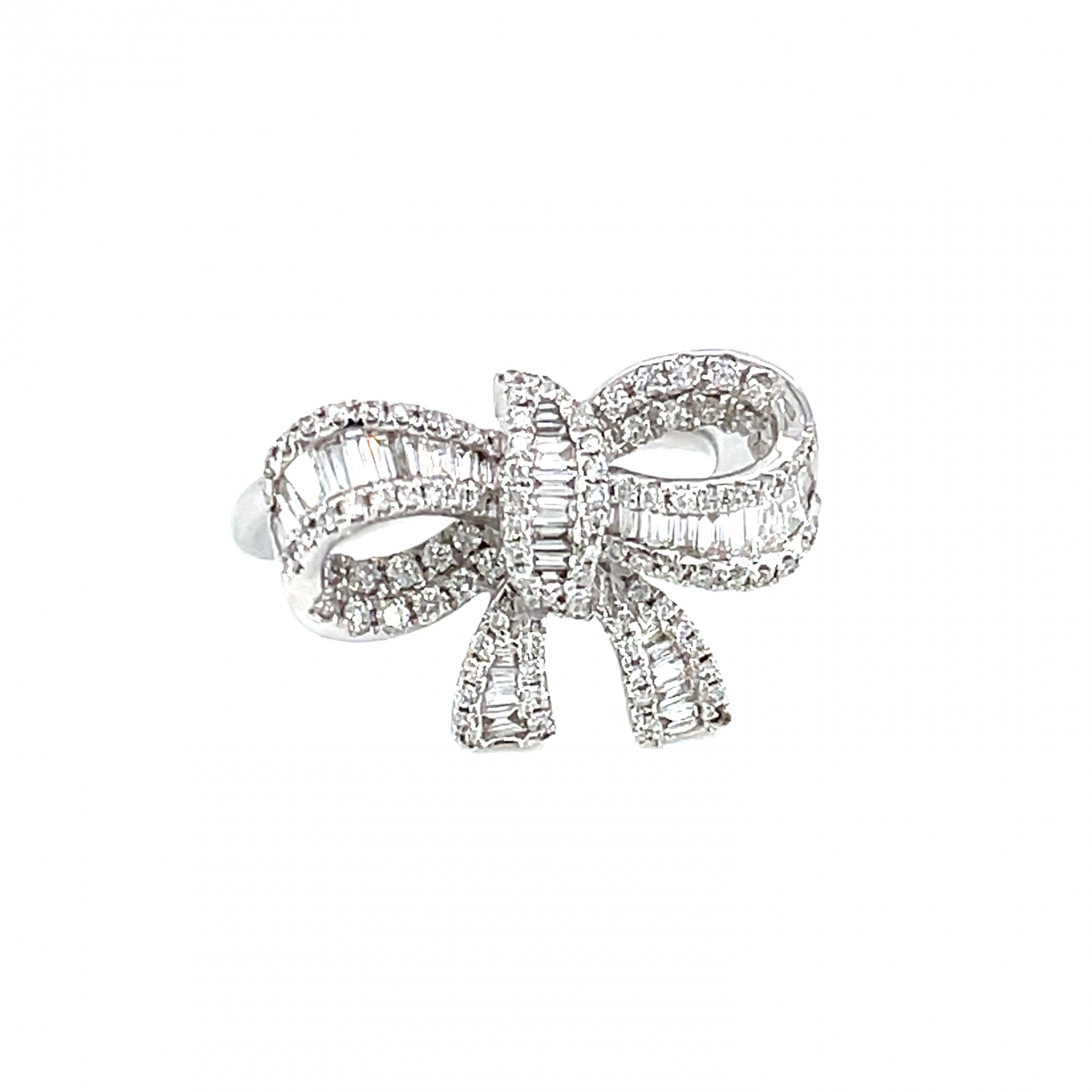 18K時尚鑽石戒指